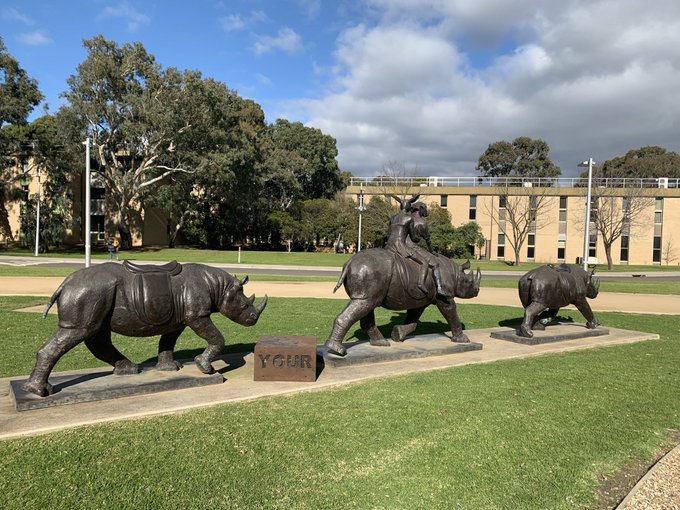 Bronze Famous Rhino Sculpture Outdoor Decor